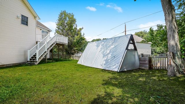 83 Waterman Ave, East Longmeadow, MA 01028
