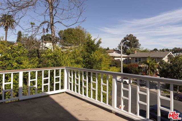 727 N La Fayette Park Place 3, Los Angeles, CA 90026