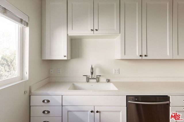 727 N La Fayette Park Place 3, Los Angeles, CA 90026