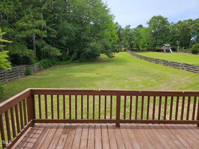 216 Edgecombe Drive, Spring Lake, NC 28390