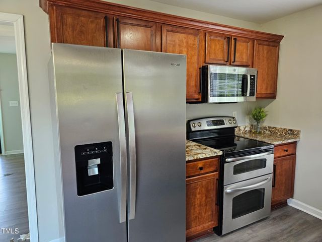 216 Edgecombe Drive, Spring Lake, NC 28390