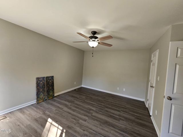 216 Edgecombe Drive, Spring Lake, NC 28390