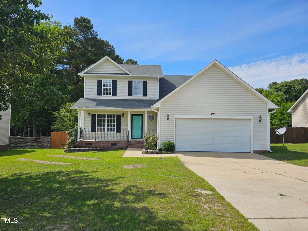 216 Edgecombe Drive, Spring Lake, NC 28390