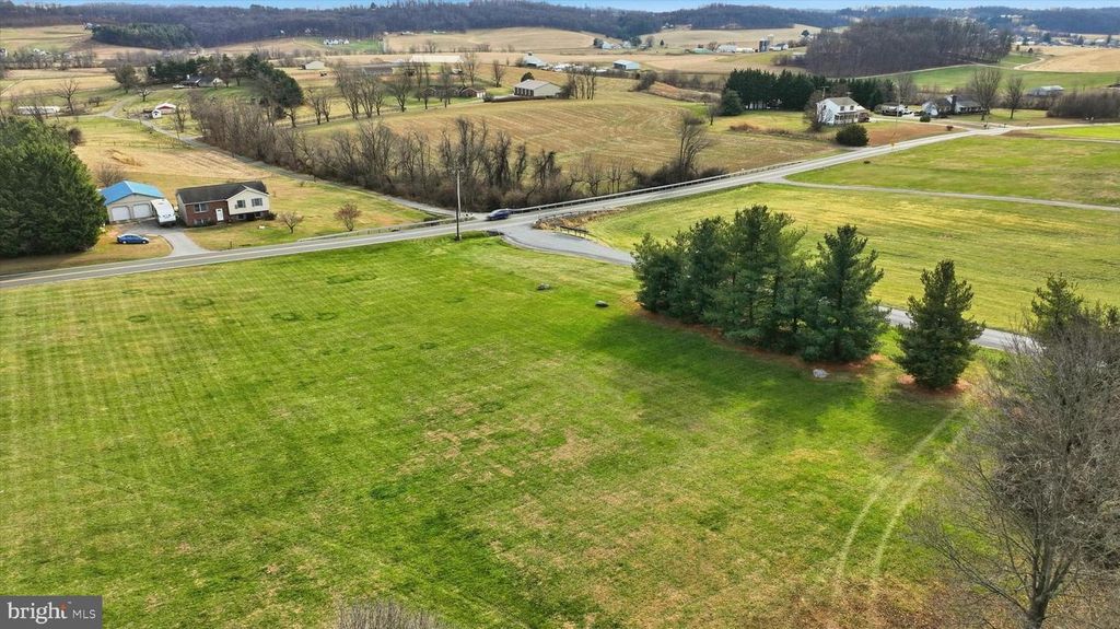 Image 34 of property listing at 4798 WENTZ RD, Manchester, MD 21102