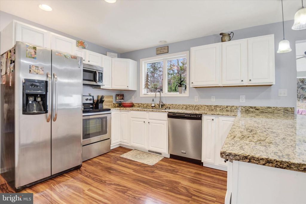 Image 8 of property listing at 4798 WENTZ RD, Manchester, MD 21102