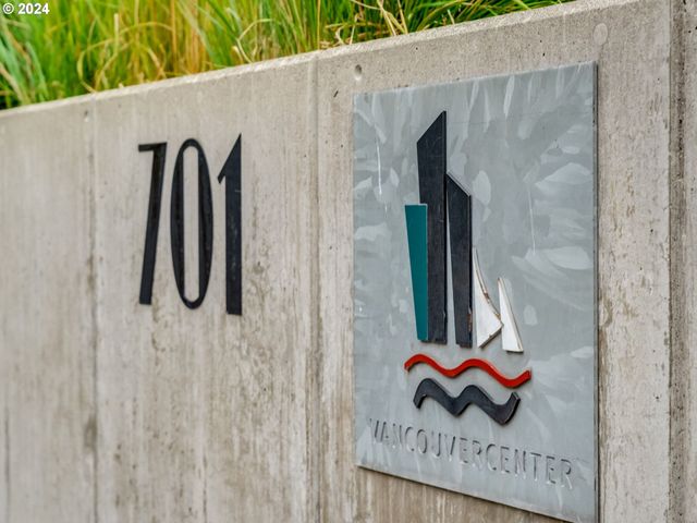 701 COLUMBIA St 414, Vancouver, WA 98660