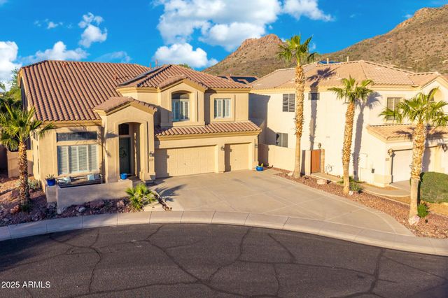 6430 W HACKAMORE Drive, Phoenix, AZ 85083