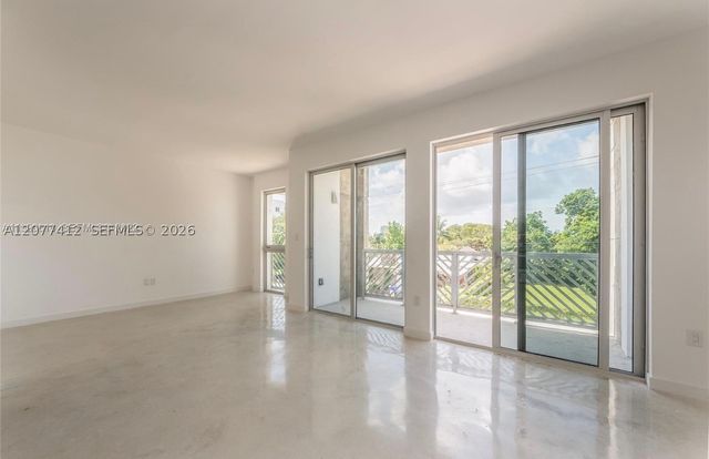765 NW 1st St 301, Miami, FL 33128