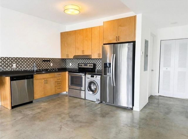 765 NW 1st St 301, Miami, FL 33128