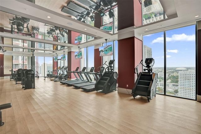 11 NE 6TH 1104, Miami, FL 33132