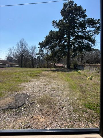 503 W Leslie Street, Nashville, AR 71852