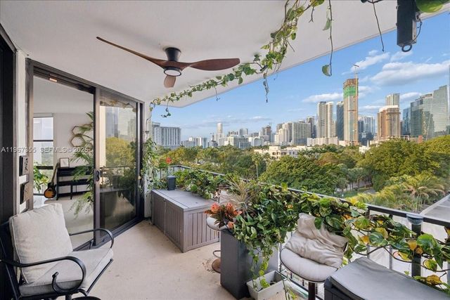 1915 Brickell Ave 801, Miami, FL 33129