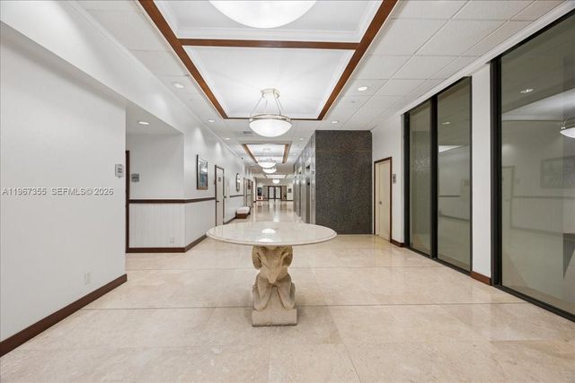 1915 Brickell Ave 801, Miami, FL 33129