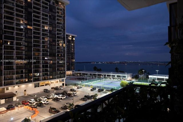 1915 Brickell Ave 801, Miami, FL 33129