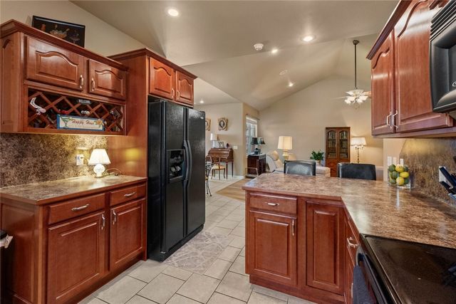 6336 W Milliken Bend, Fayetteville, AR 72704