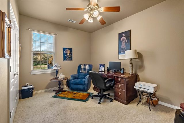 6336 W Milliken Bend, Fayetteville, AR 72704