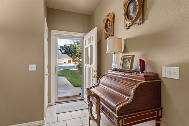 6336 W Milliken Bend, Fayetteville, AR 72704