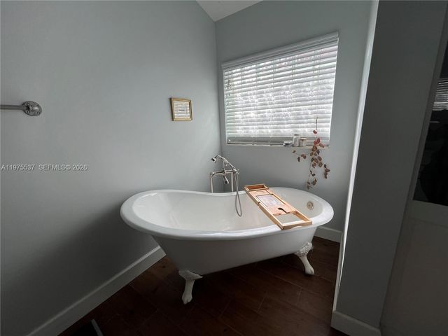 17901 NW 19th St, Pembroke Pines, FL 33029