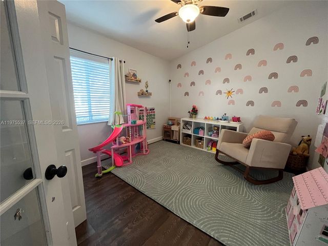 17901 NW 19th St, Pembroke Pines, FL 33029