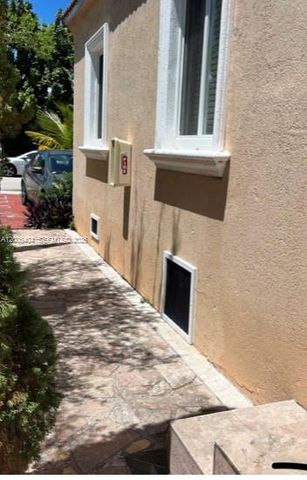 1624 Van Buren St 1, Hollywood, FL 33020