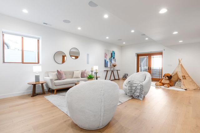 346 S 16th Street, San Jose, CA 95112
