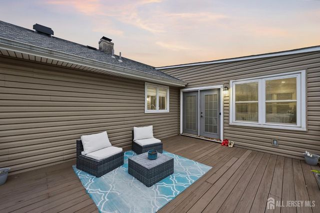 6 Sherry Road, East Brunswick, NJ 08816