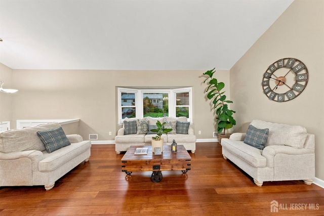 6 Sherry Road, East Brunswick, NJ 08816