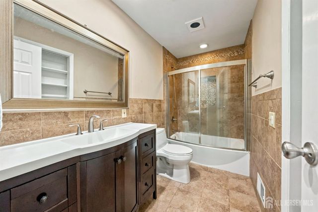 6 Sherry Road, East Brunswick, NJ 08816