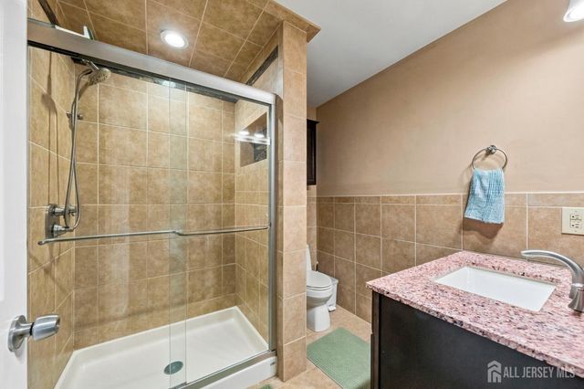 6 Sherry Road, East Brunswick, NJ 08816