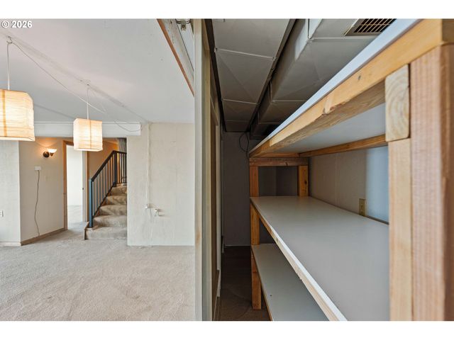 1400 BEACH LOOP Dr Sw, Bandon, OR 97411