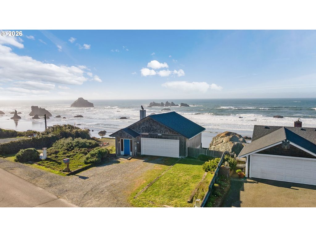 1400 BEACH LOOP Dr Sw, Bandon, OR 97411