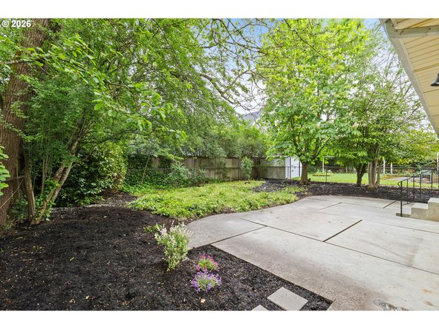 7944 N CHASE Ave, Portland, OR 97217