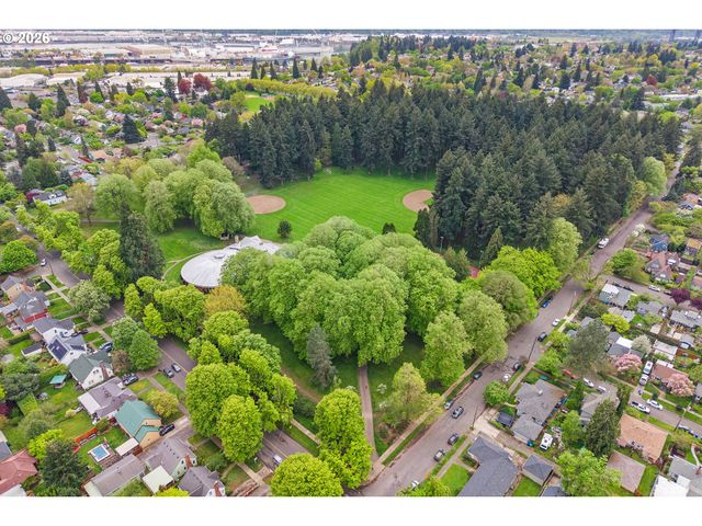 7944 N CHASE Ave, Portland, OR 97217