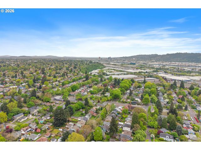 7944 N CHASE Ave, Portland, OR 97217