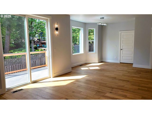13511 Se BARBARA JEAN Ct, Clackamas, OR 97015