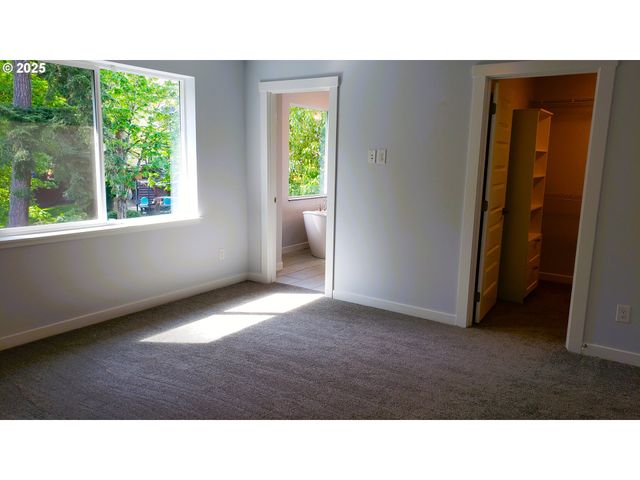 13511 Se BARBARA JEAN Ct, Clackamas, OR 97015