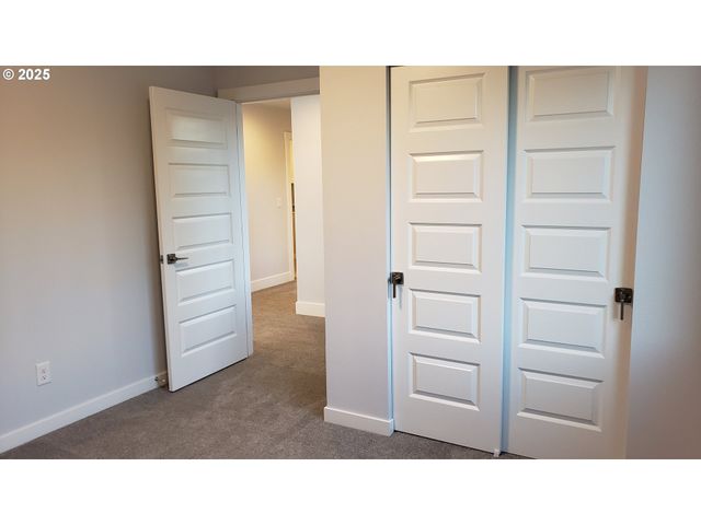13511 Se BARBARA JEAN Ct, Clackamas, OR 97015
