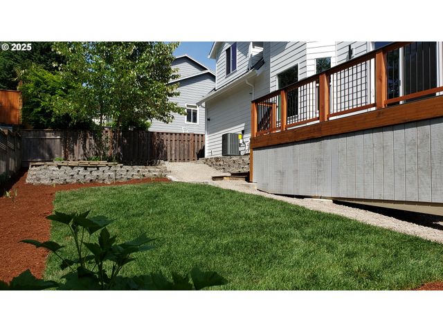13511 Se BARBARA JEAN Ct, Clackamas, OR 97015