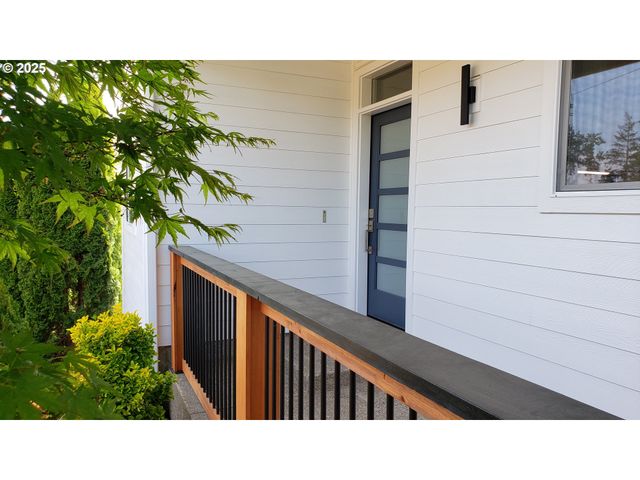 13511 Se BARBARA JEAN Ct, Clackamas, OR 97015