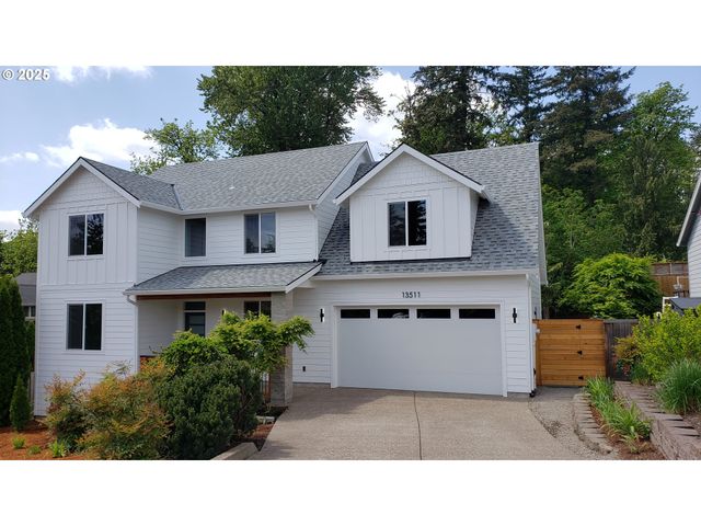 13511 Se BARBARA JEAN Ct, Clackamas, OR 97015