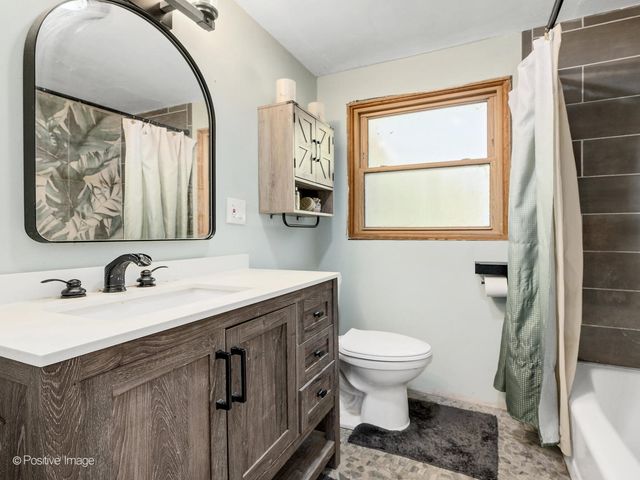 S639 Prince Crossing Road, West Chicago, IL 60185
