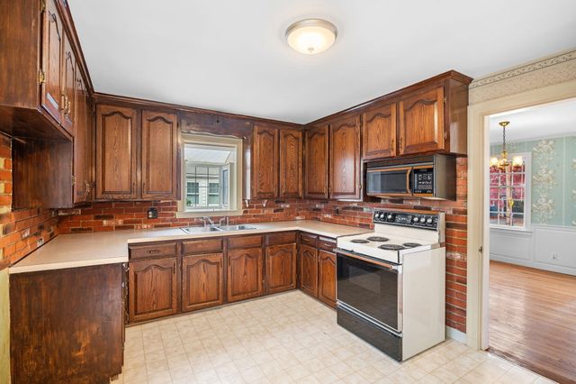 54 Elm Street, Milton, MA 02186