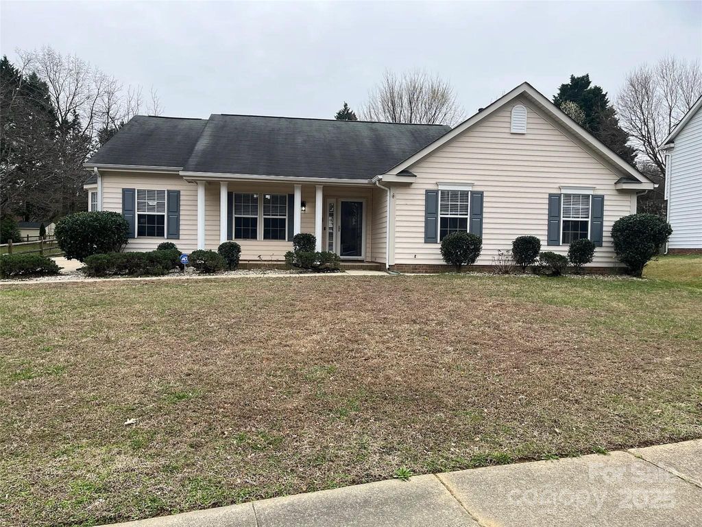12042 Mallard Ridge Drive, Charlotte, NC 28269