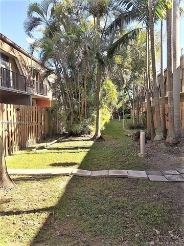 15385 S Dixie Hwy 22, Palmetto Bay, FL 33157