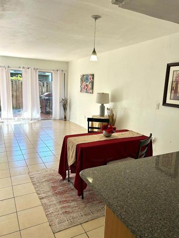 15385 S Dixie Hwy 22, Palmetto Bay, FL 33157