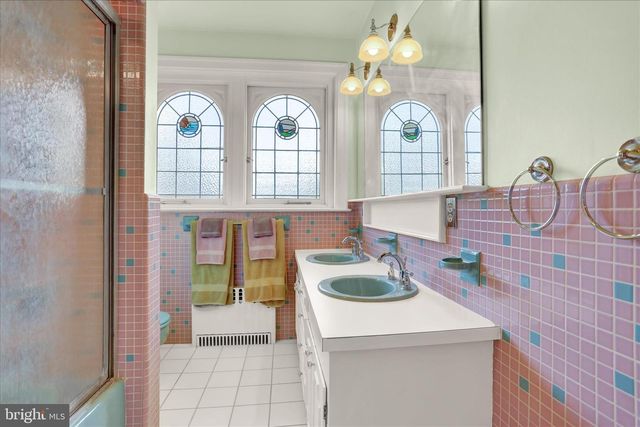 4100 KUTZTOWN RD, Temple, PA 19560