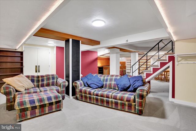 4100 KUTZTOWN RD, Temple, PA 19560