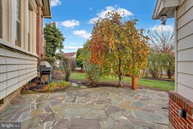 4100 KUTZTOWN RD, Temple, PA 19560