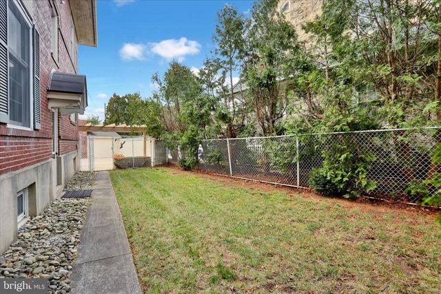 4100 KUTZTOWN RD, Temple, PA 19560