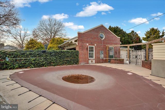 4100 KUTZTOWN RD, Temple, PA 19560